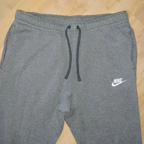 Nike Men’s Gray Joggers Size Small Casual Athletic Comfort Teen Boys Sweatpants - Picture 3 of 9